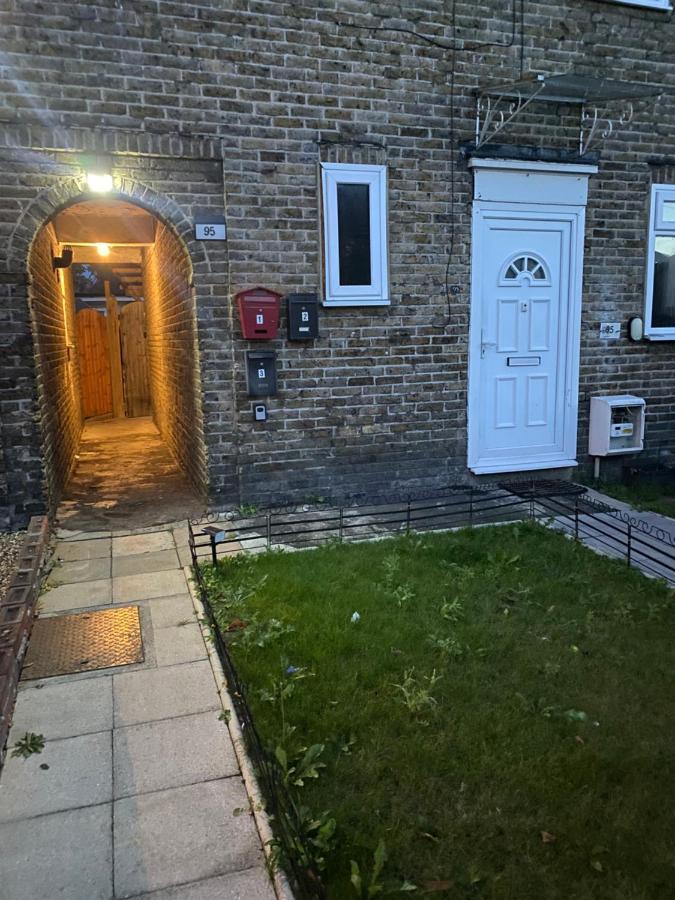 런던 Grangemill Garden Annex 아파트 외부 사진
